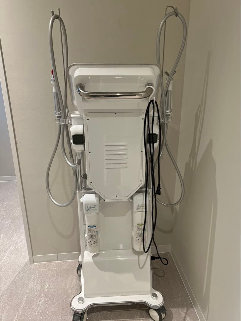 ハイドロインパクトプラス　毛穴洗浄　ハイドラフェイシャル　美容機器