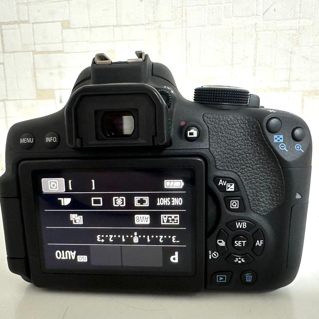 Canon EOS Kiss X8i ボディ 訳ありデジタル一眼レフカメラ