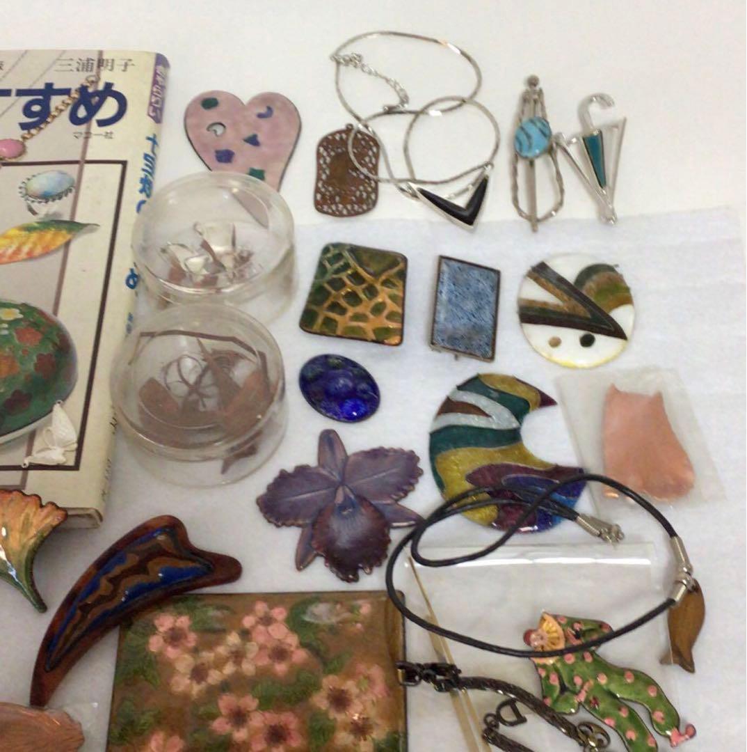 七宝焼き　アクセサリー　バッジ　ネックレス　ハンドメイド