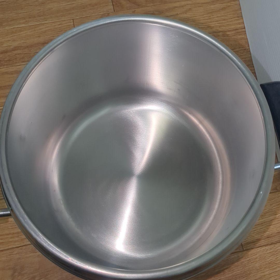 新品 未使用　Lagostina ラゴスティーナ90　イタリア製圧力鍋 7L