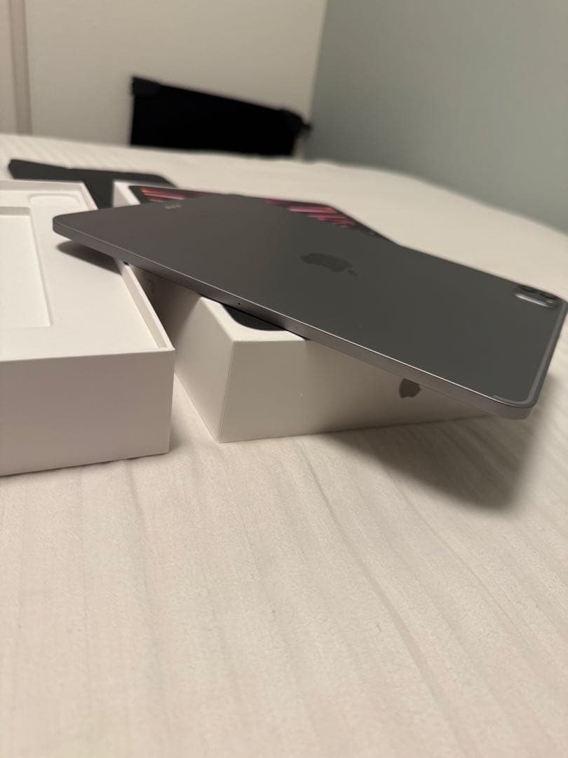 Apple iPad Pro 11インチ　第4世代　256GBスペースグレイ