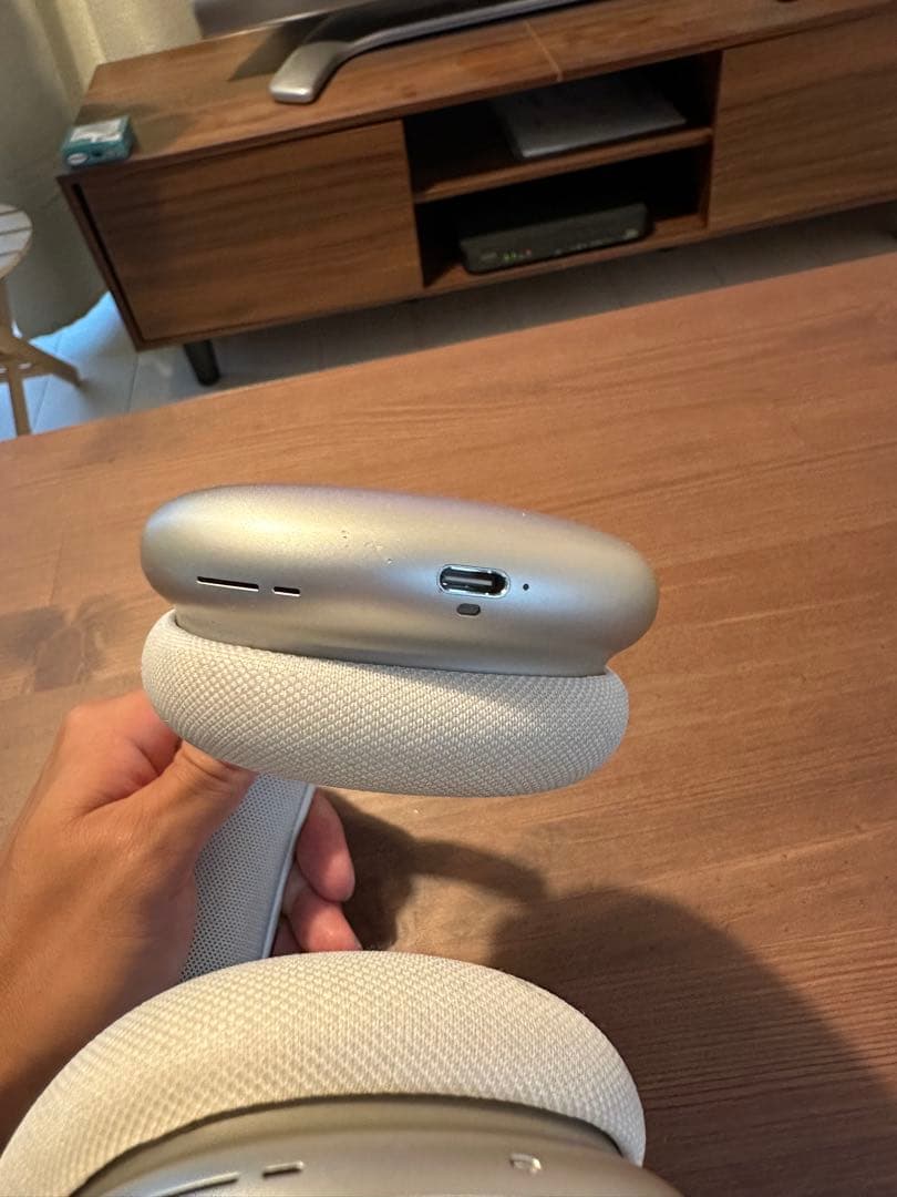 AirPods Max スターライト　第二世代