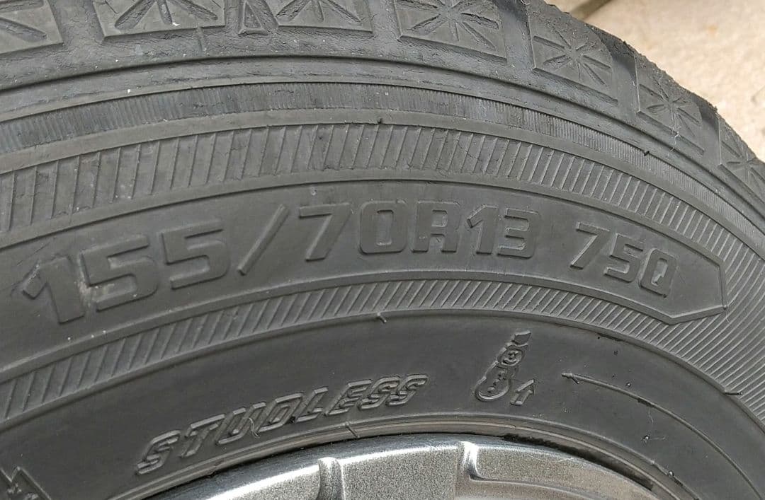 ■スタッドレス155/70R13ダイハツ★アルミ付４本●