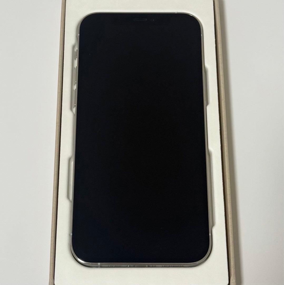【新品・未使用】iPhone 12Pro 256GBシルバー