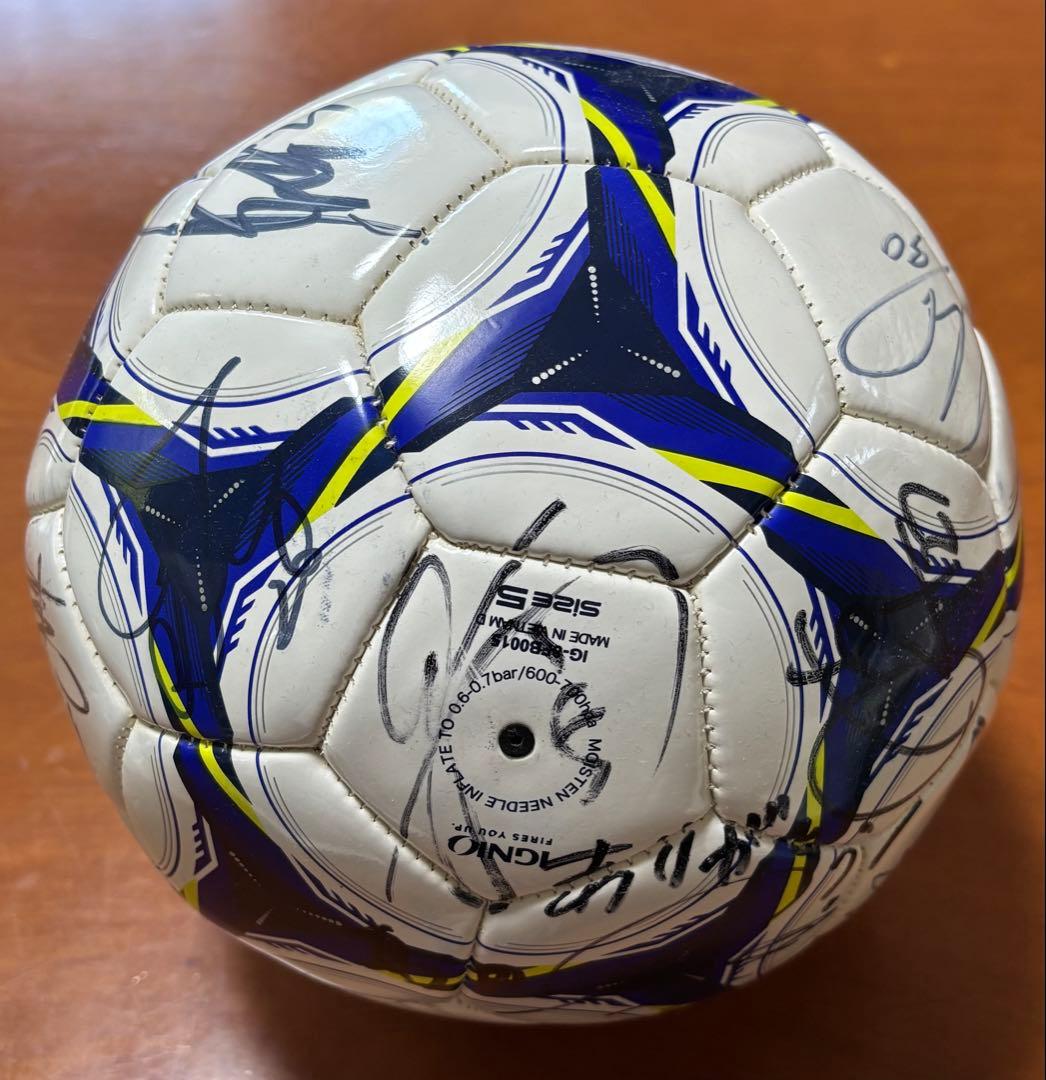 【貴重】V長崎サイン入りサッカーボール【匿名配送•送料無料】