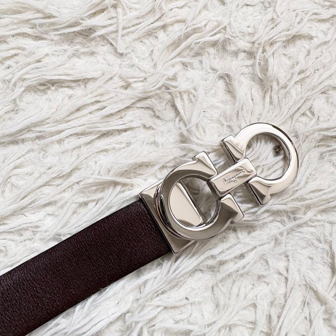極美品　Ferragamo　ダブルガンチーニ　リバーシブルベルト　レディース