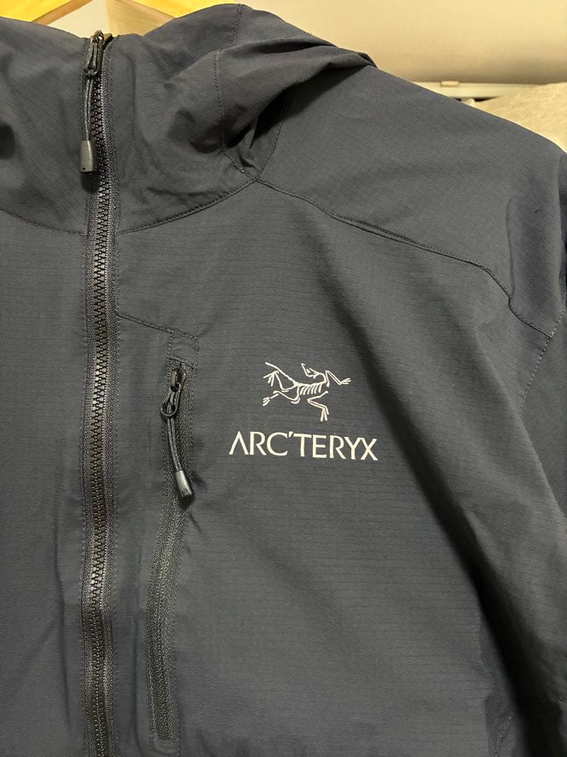 ARC'TERYX ブラック スコーミッシュフーディー　正規品