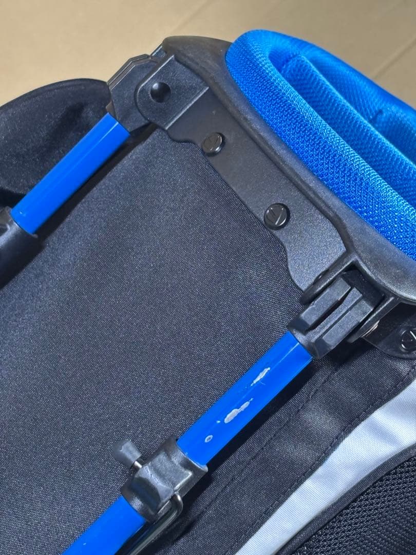 中古品　テーラーメイド　スタンド式　キャディバッグ　ブルー/ホワイト/ブラック