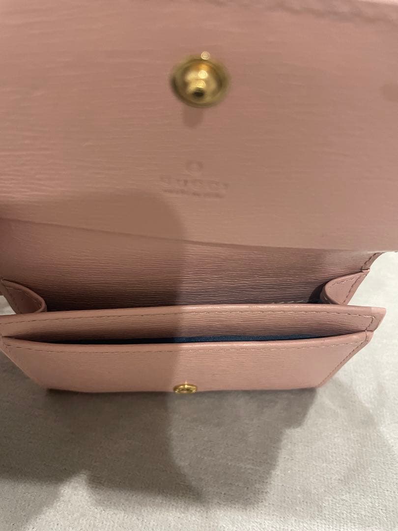 GUCCI スクリプトカードケース(名刺入れ)