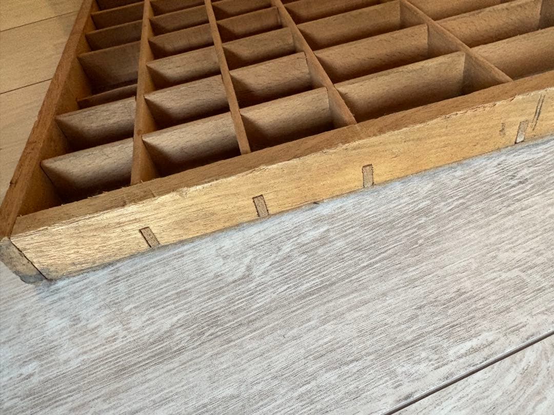 木製　ヴィンテージ ディスプレイボックス　パリ蚤の市で購入