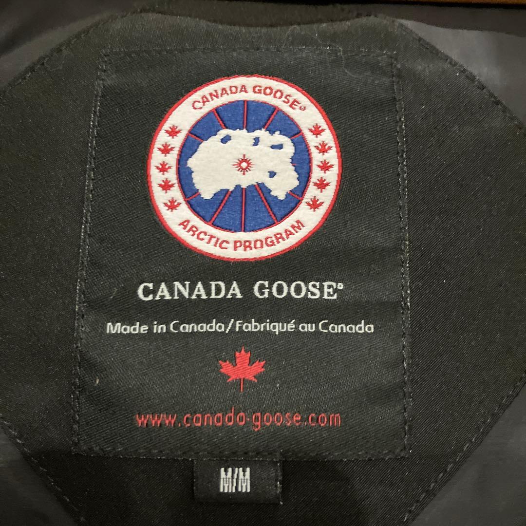 【美品】  ブラック ダウンジャケット