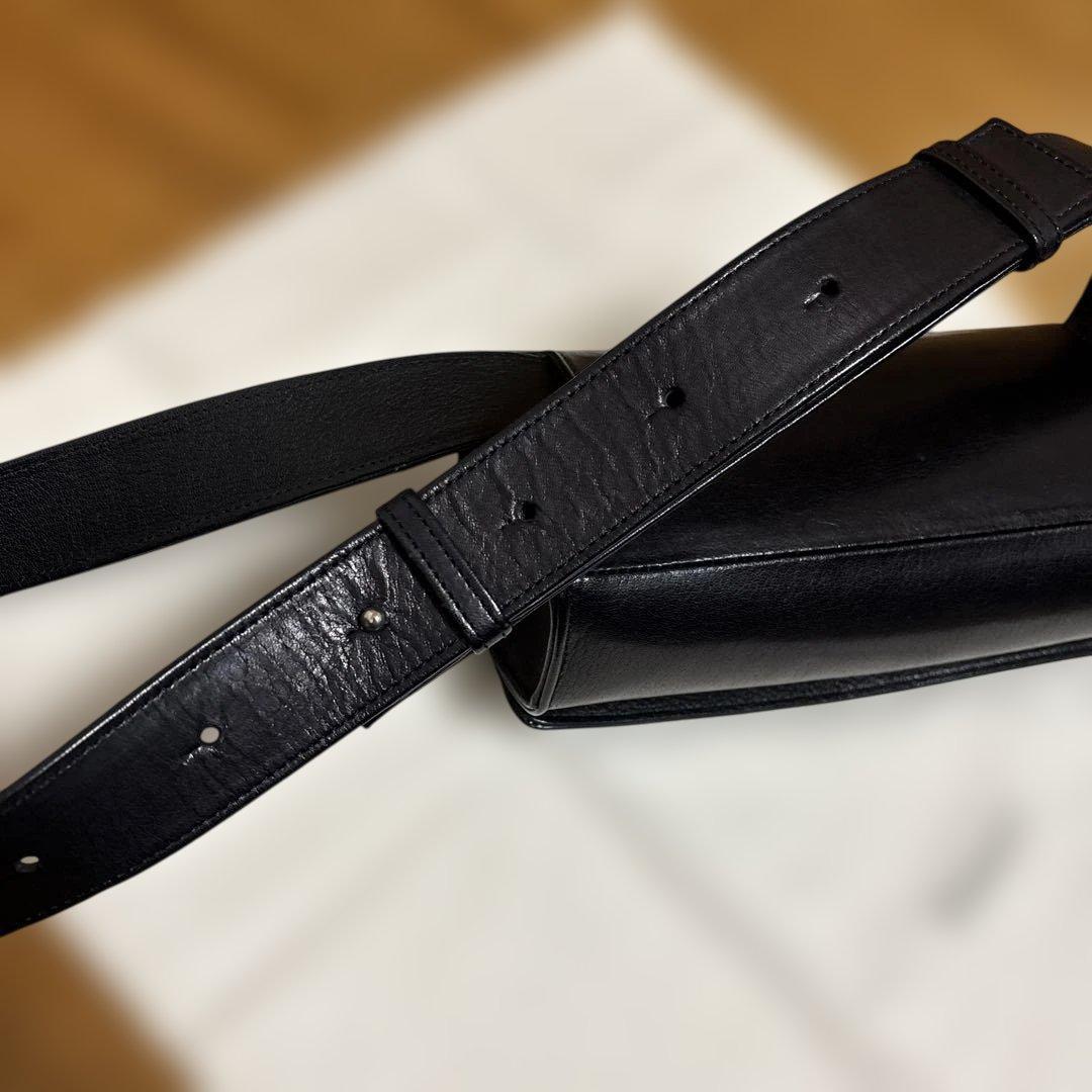 ETRE TOKYO × Inswirl ディアスキンボディバッグ