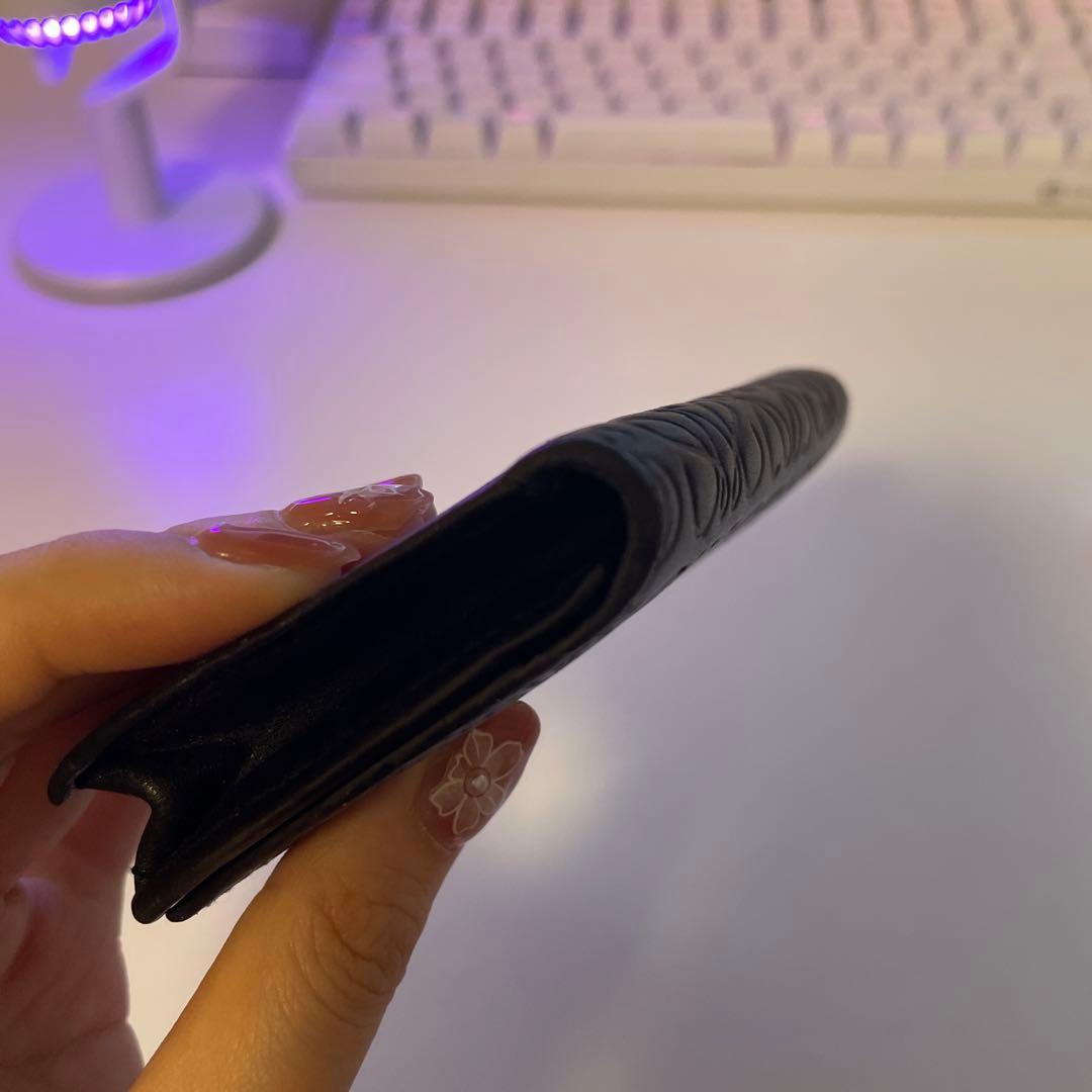 【ロエベ/LOEWE】黒のエンボス加工レザー名刺入れ