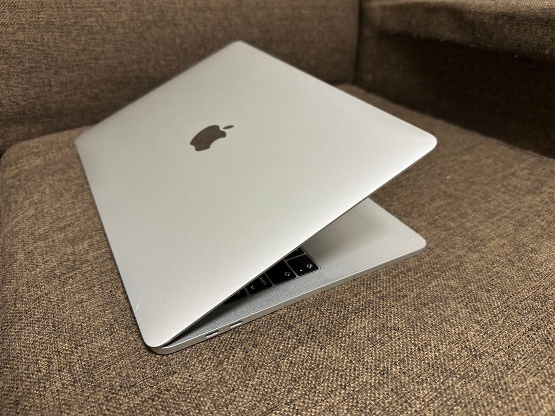 Apple MacBook Pro 2018 i5 8GB 512 オフィス付き
