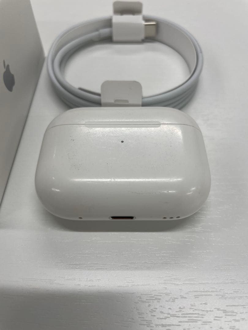 AirPods本体 ホワイト 充電ケース付き