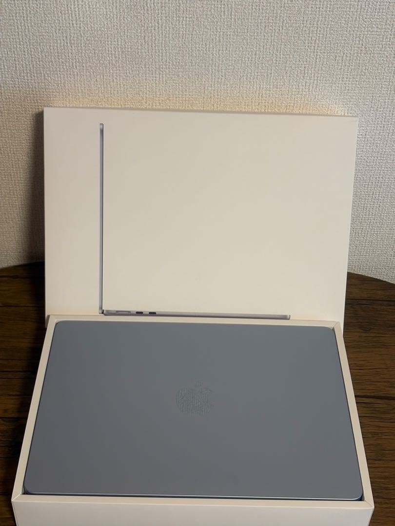 MacBook Air M4 メモリ16GB/SSD512GB13インチ