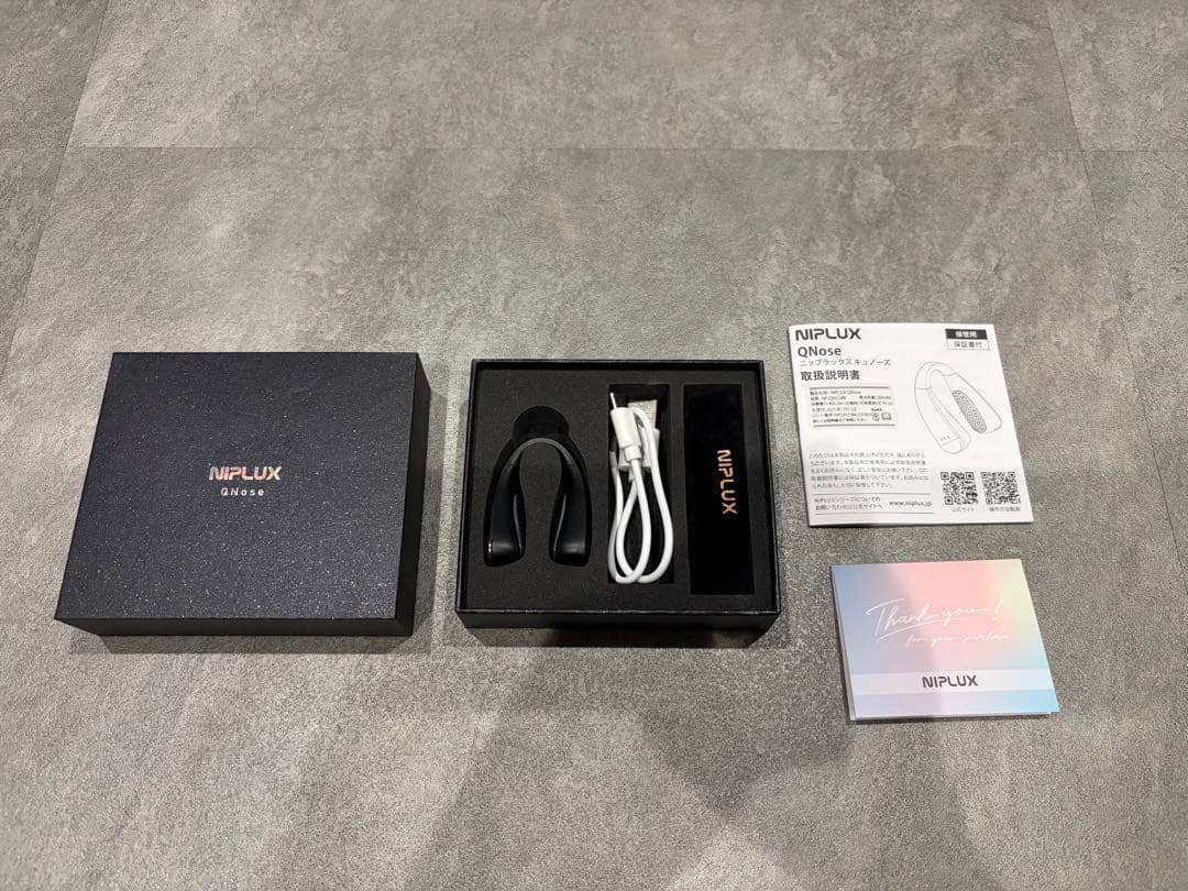 NIPLUX EMS美顔器 鼻専用　ブラックQNose 新品同様　TV紹介