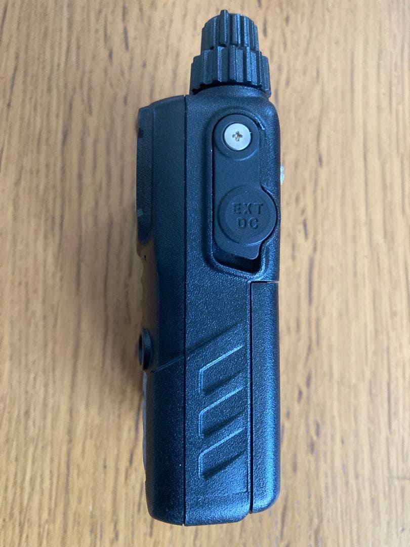 STANDARD VX-6 トランシーバー