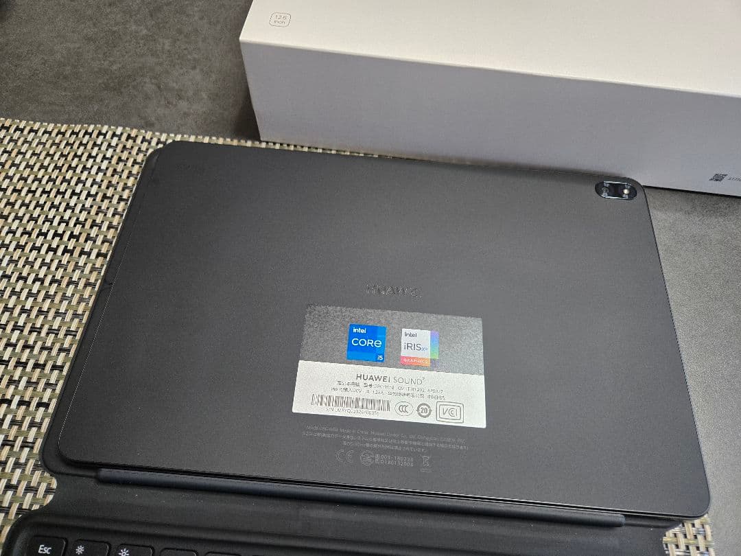 HUAWEI MateBook E 　DRC-W58 本体 + キーボード