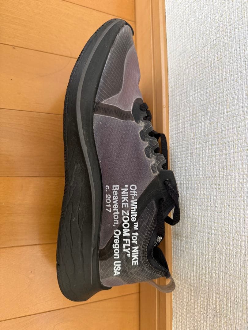 【限定価格】オフホワイト✖︎ナイキ　ズームフライ26㎝