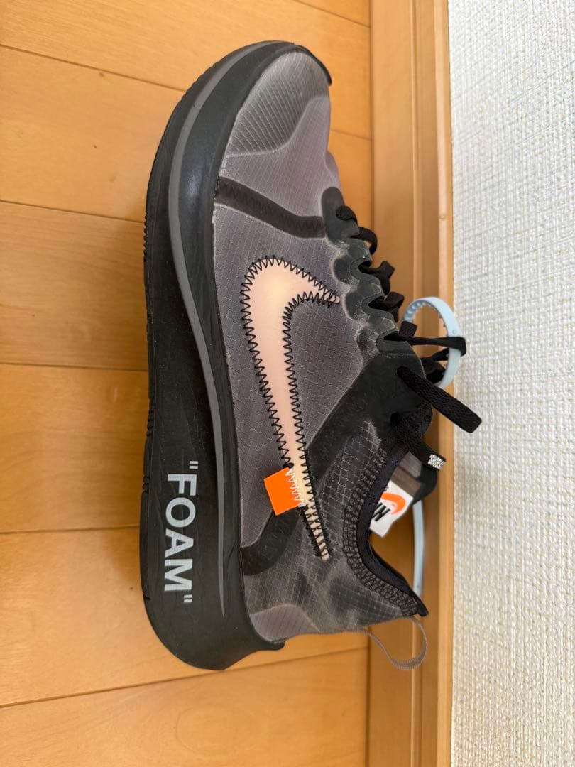 【限定価格】オフホワイト✖︎ナイキ　ズームフライ26㎝