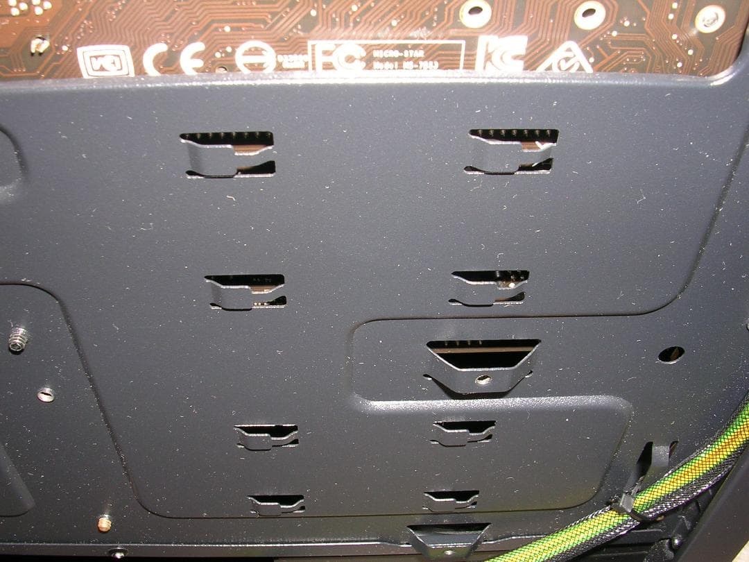 第8世代 Core-i5 8600K 搭載デスクトップPC ゲーム本格拡張可