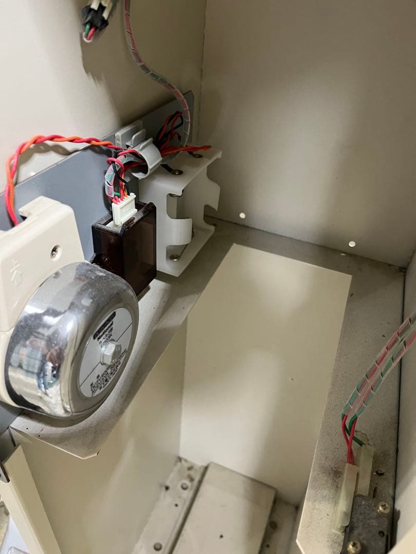 両替機 防犯カバー タナロック付