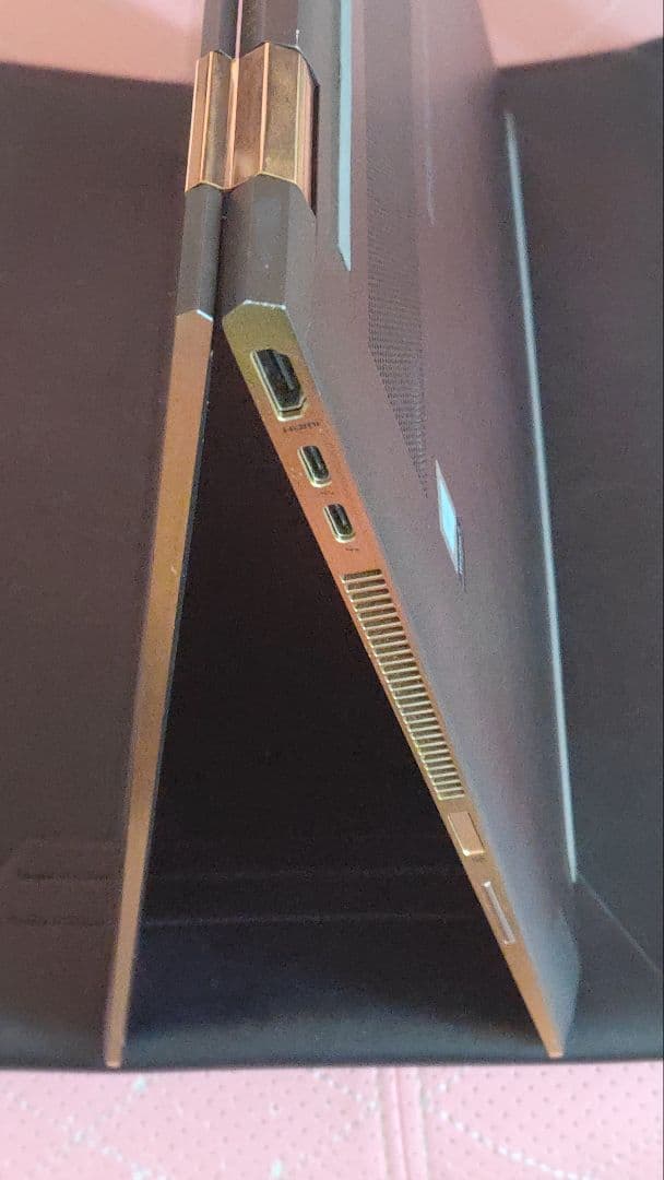 美品 HP Spectre x360 15型 4Kタッチ 16GB/1TB