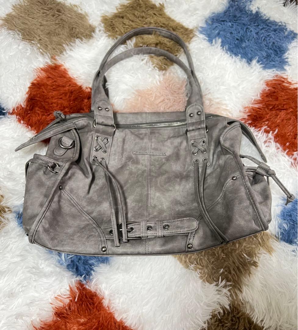 Fancy Club レザーショルダーバッグ グレー