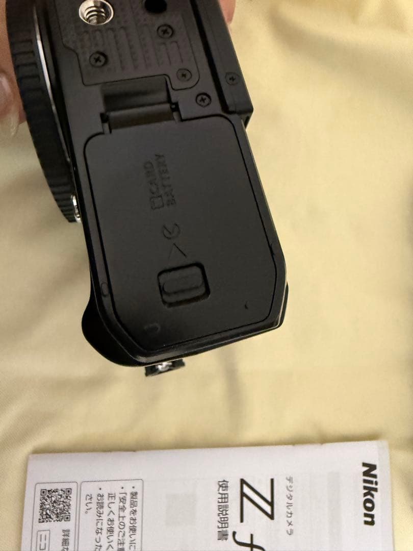 Nikon Z f グリップ付き