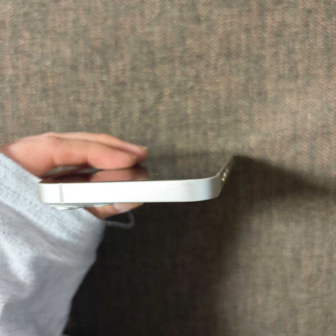 Apple iPhone14 256GB スターライト 本体