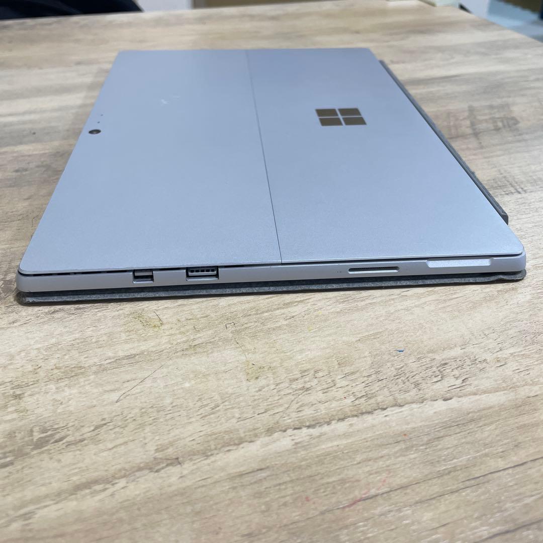 surface pro 5 メモリ:16GB SSD:512GB