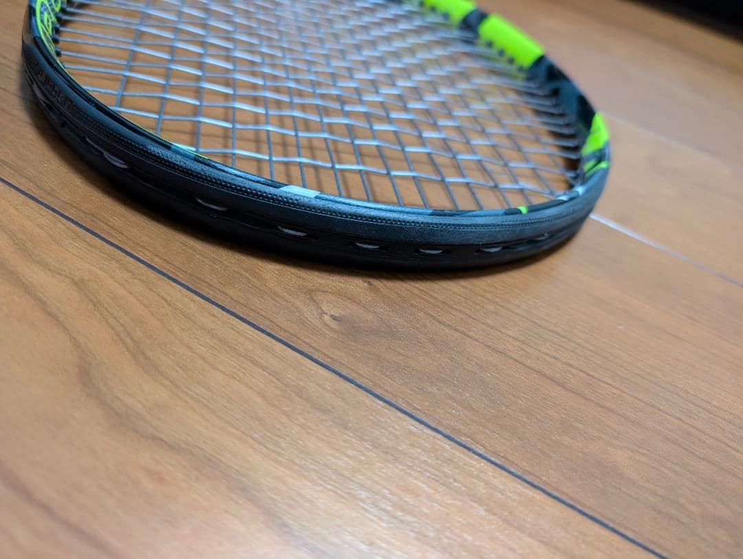 靴*屋様 美品　Babolat ピュア アエロ 2023年モデル 100 G3