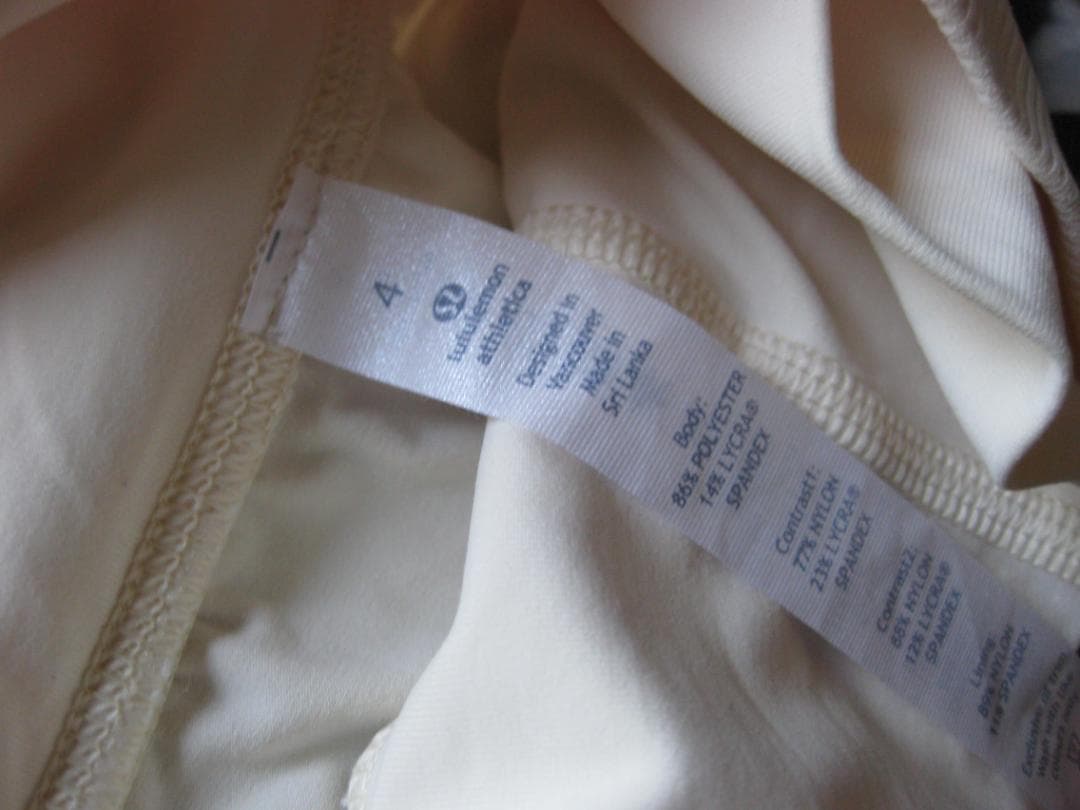 ルルレモン　レアなパンツ angel　Wing　未使用品　4