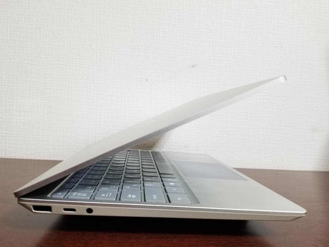 G51 Surface Laptop GO i5◆8◆SSD128GB◆12.4