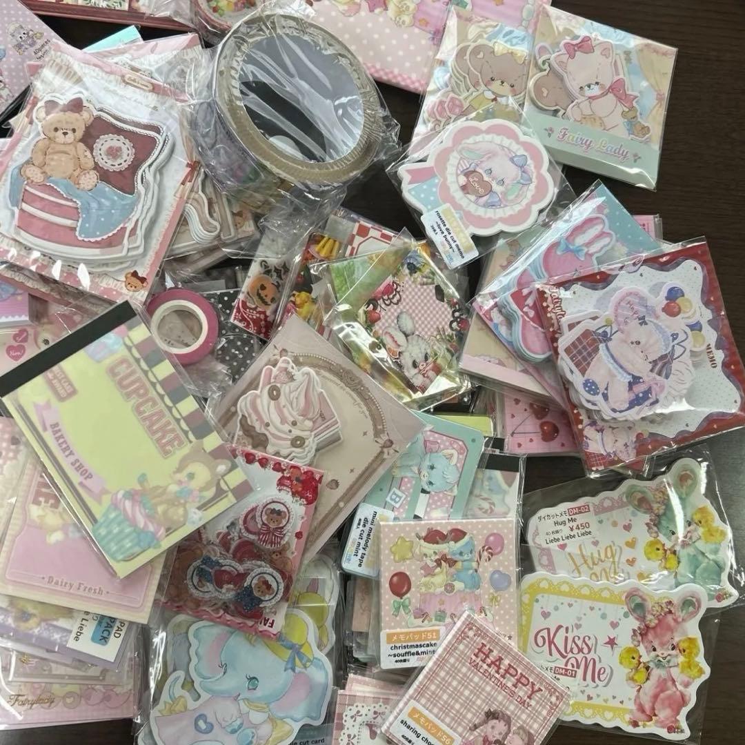 紙モノ大量●可愛いメモやダイカットカードOPPテープ紙モノ文具、新品未使用品多数