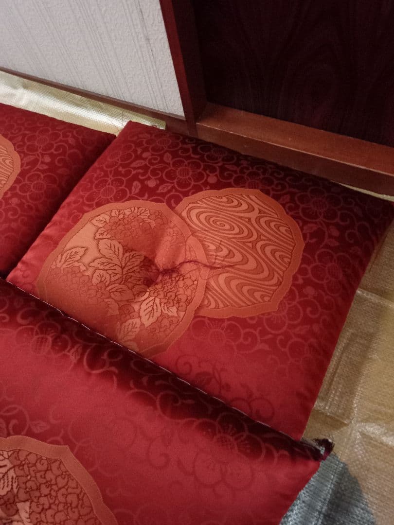 座布団　生地絹100% 京都西川　5枚組