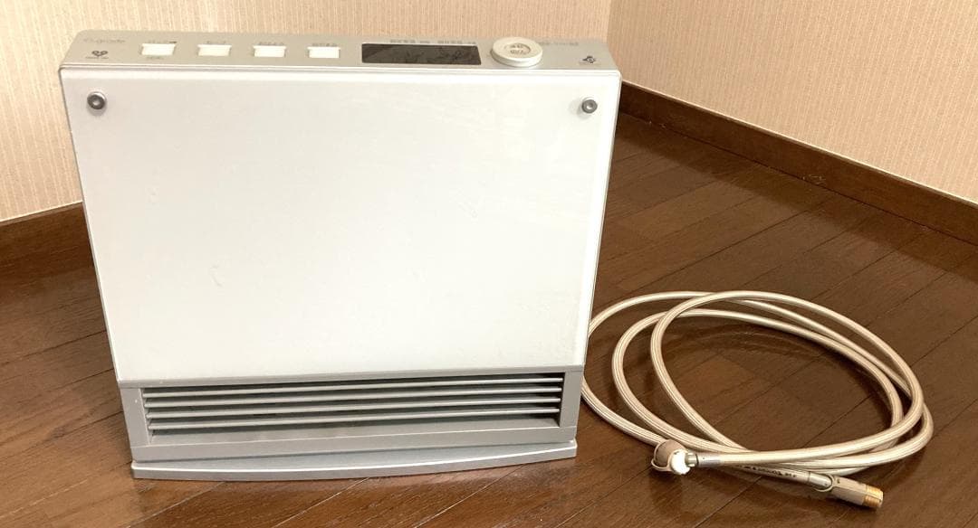 ガラスパネル　ホース付　高級ガスファンヒーター　木造７畳　取説有り