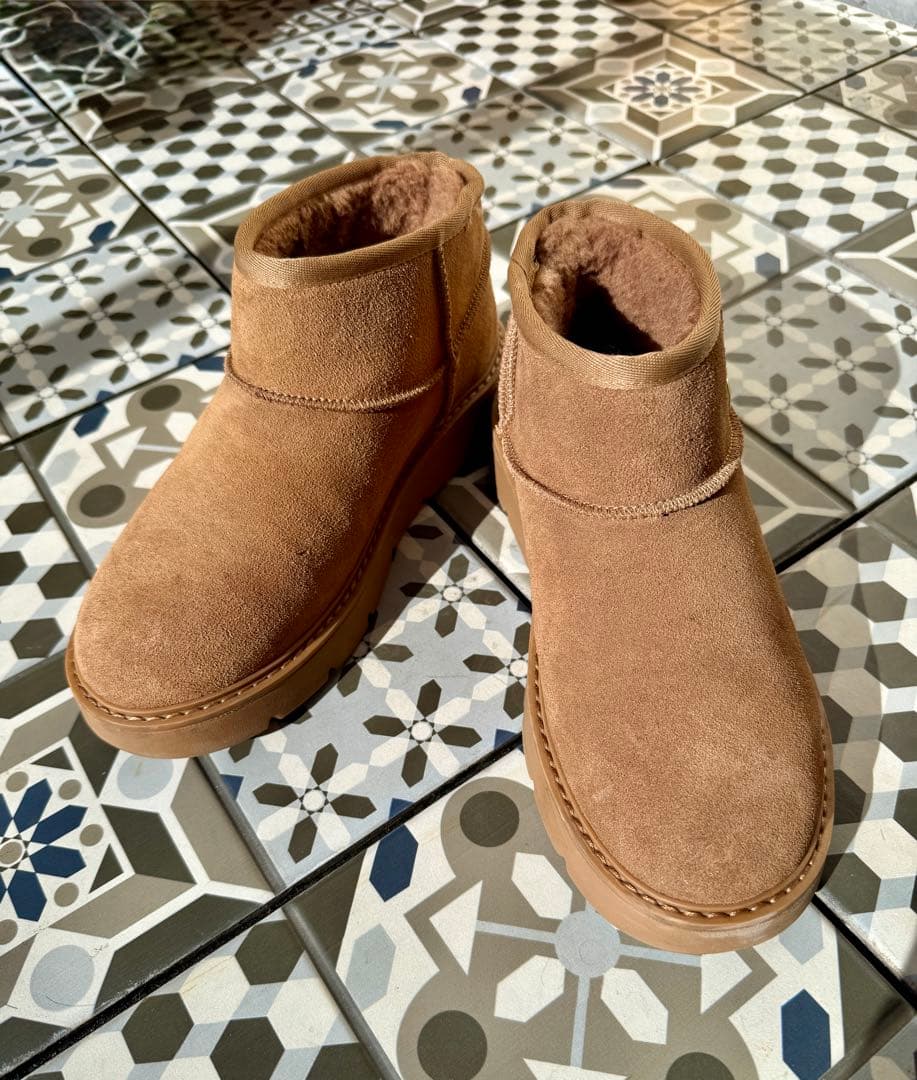 Skechers チェストナット ムートンブーツ