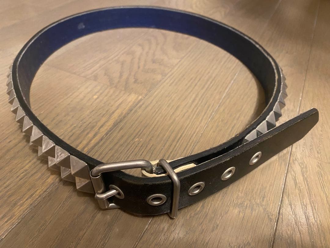 TOCCATAトッカータ　鋲　スタッズ　レザーベルト