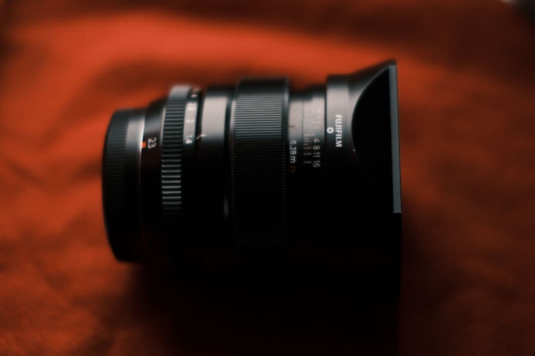 美品】XF23mm F1.4 R（純正角形フード、フィルター付き