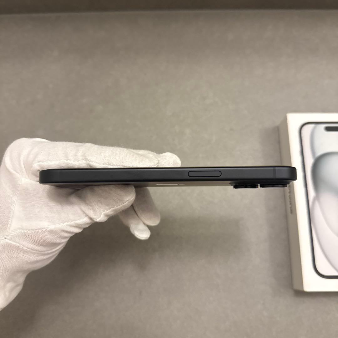 iPhone 15 black 128GB 本体箱付き　超美品 simフリー