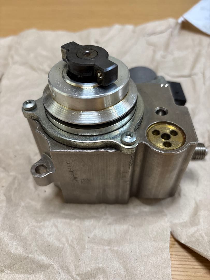 R56 後期 高圧ポンプ