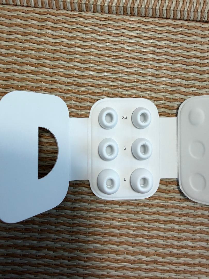 k-k AirPods pro2 本体 ホワイト 付属品付き