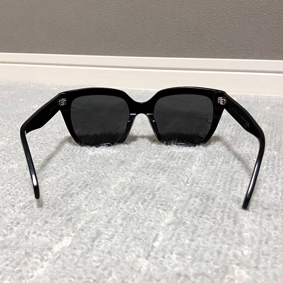 セリーヌ［モノクローム］サングラス　メガネ　紫外線カット　ブランドロゴ　男女OK