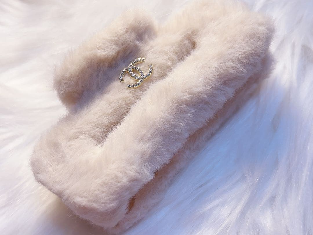 ✧︎*。CHANEL バレッタ ファー アイボリーベージュ ノベルティ ✧︎*。