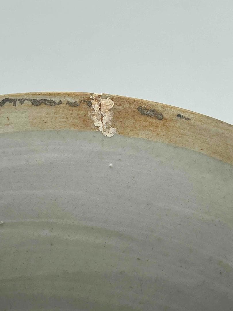 宋時代　定窯　白磁刻魚文茶碗　影青　景徳鎮　唐物　古賞物(C-73)