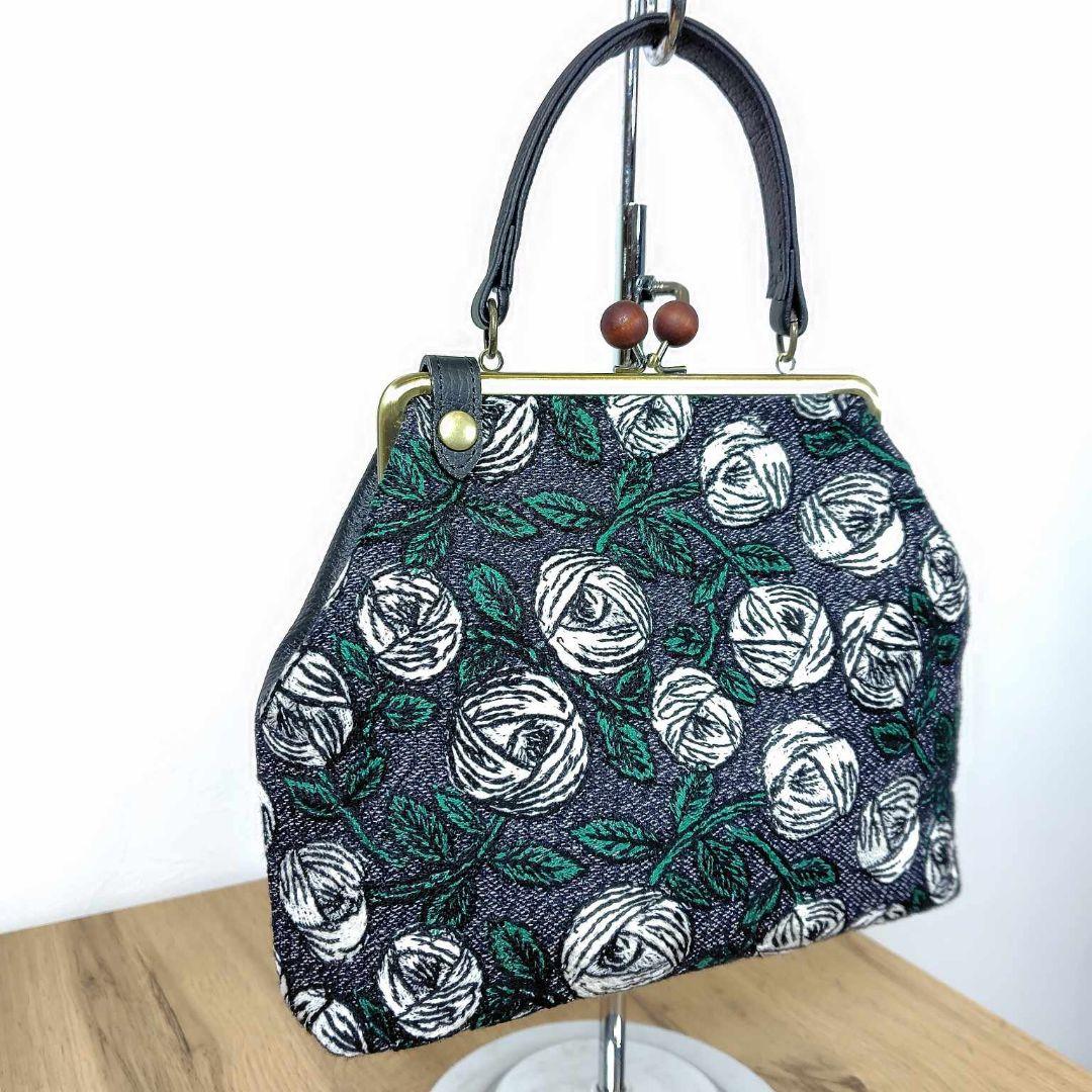 【専用】ミナペルホネン/rosyロージィーネイビー/木玉がま口ショルダー本