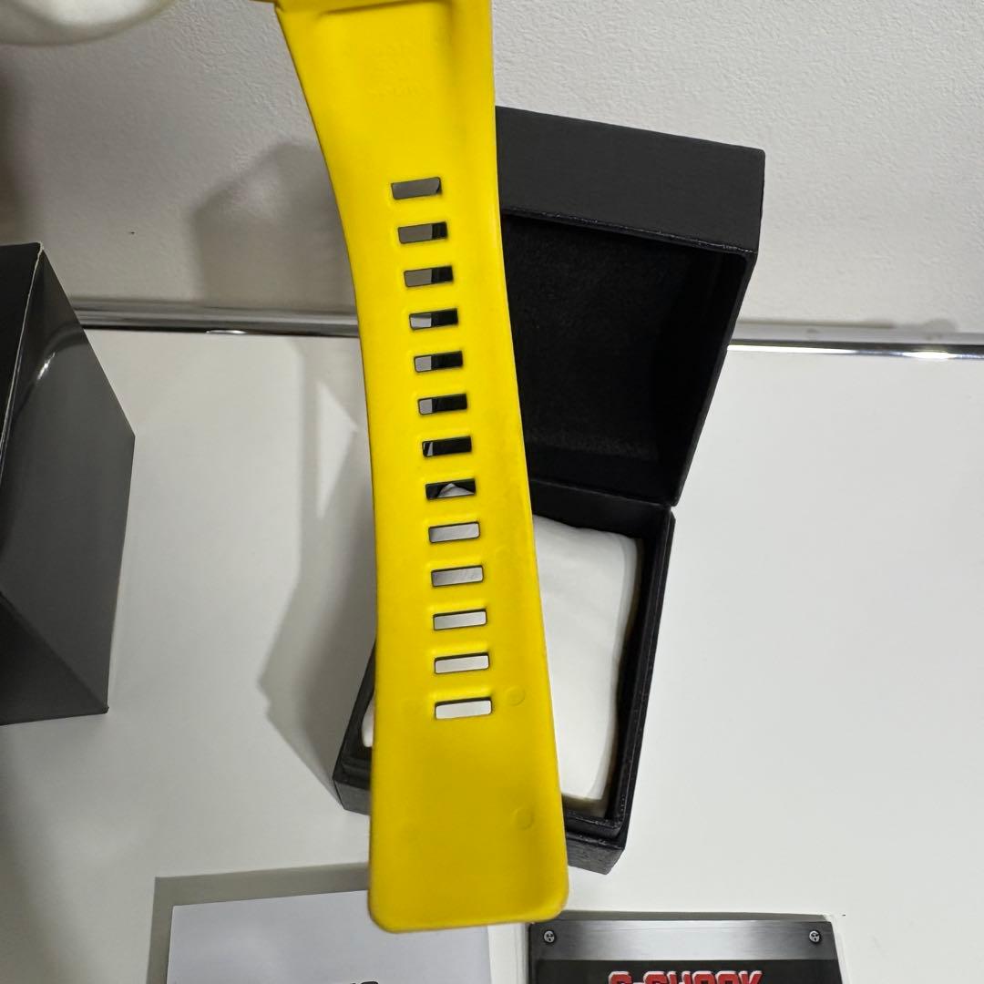 美品 G-SHOCK GA-2000-1A9JF カーボンコアガード構造