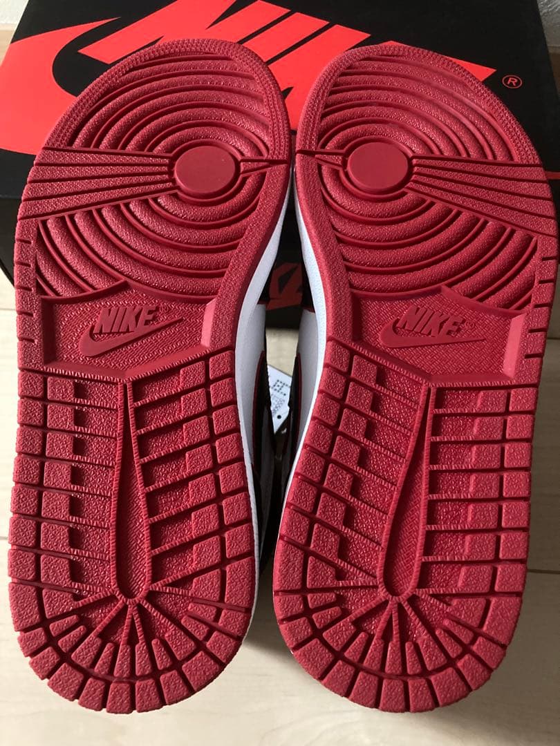 NIKE エアジョーダン1 ハイOG ブラッドライン　＊